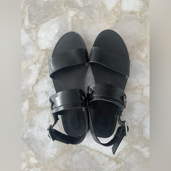 SEYCHELLES Black Leather Sandals with Silver Buckle and Hardware - Picture 3 of 5